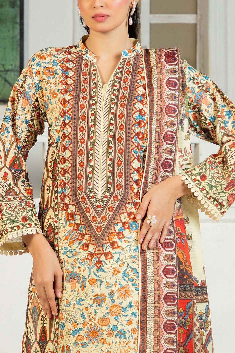 3 Piece Printed Khaddar Suit with Dupatta SD-52189