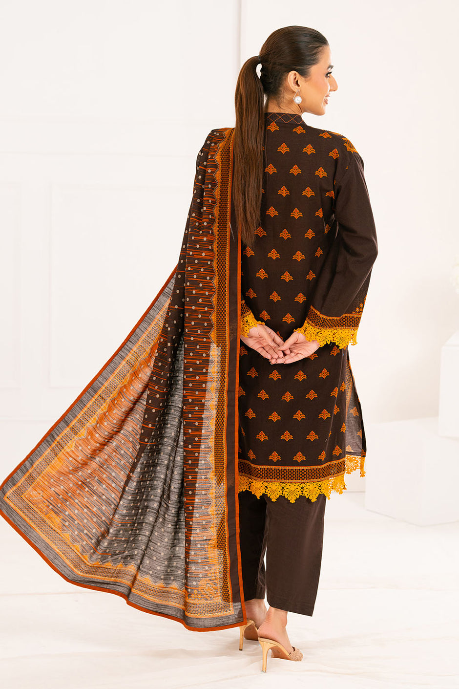 3 Piece Printed Khaddar Suit with Dupatta