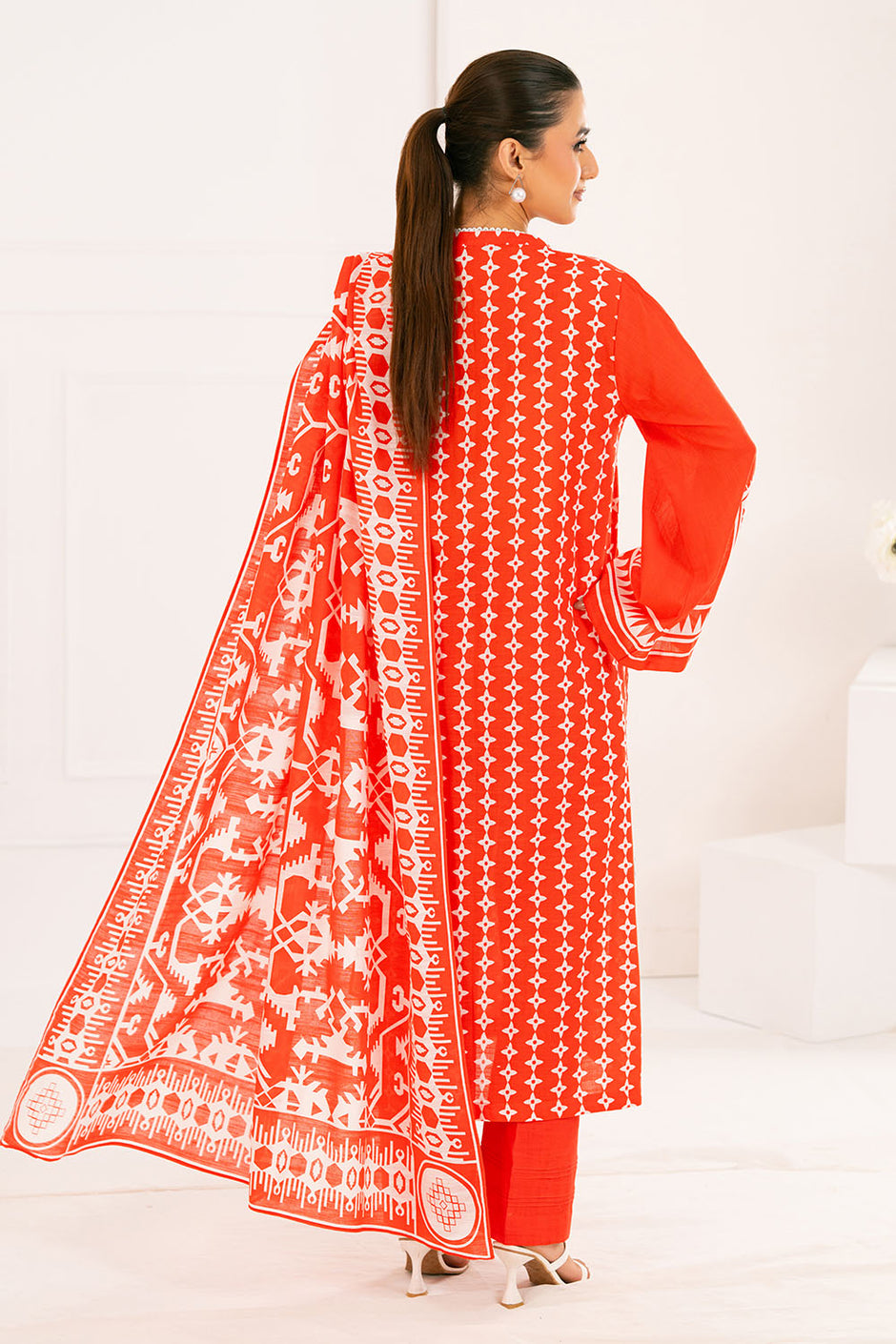 3 Piece Printed Khaddar Suit with Dupatta
