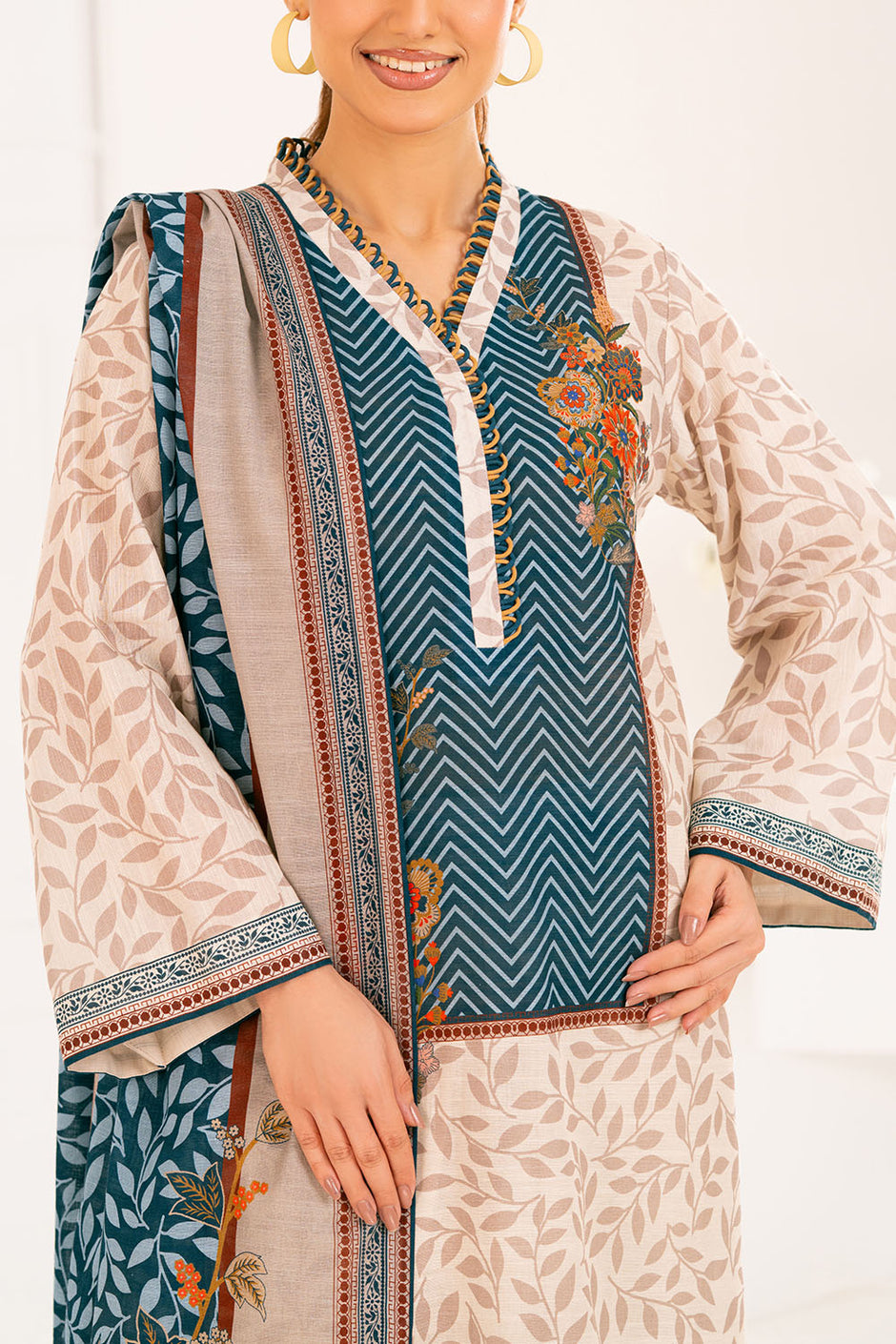 3 Piece Printed Khaddar Suit with Dupatta