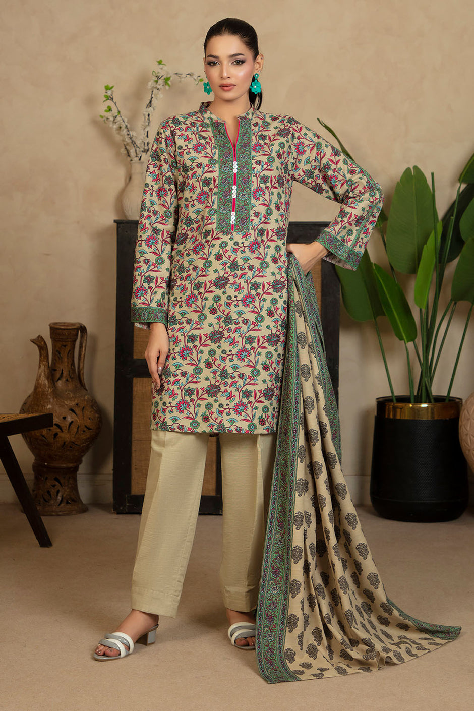 3 Piece Printed Khaddar Suit with Dupatta