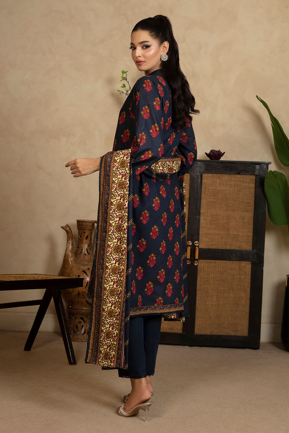 3 Piece Printed Khaddar Suit with Dupatta