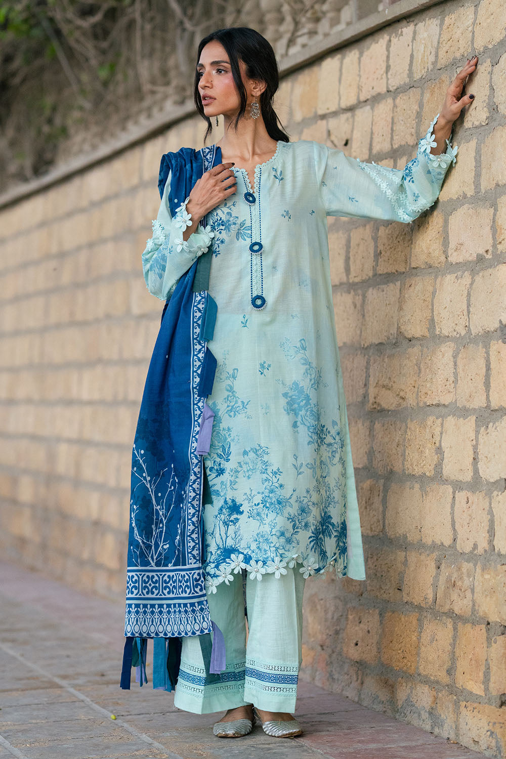 3 Piece Printed Khaddar Suit