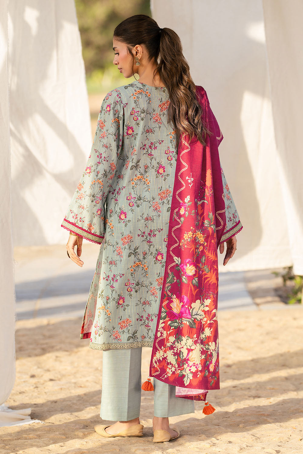 3 Piece Printed Khaddar Suit
