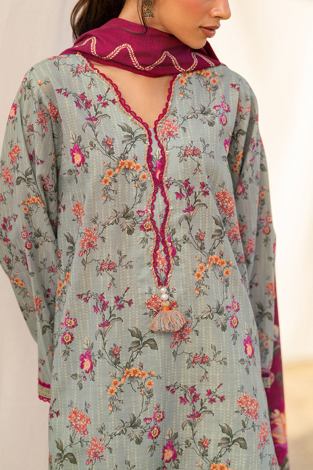 3 Piece Printed Khaddar Suit