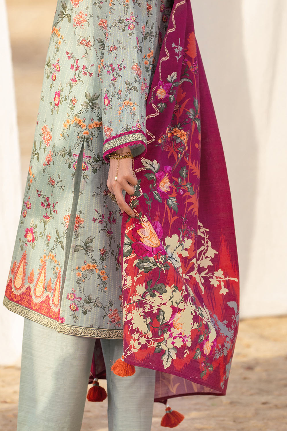3 Piece Printed Khaddar Suit