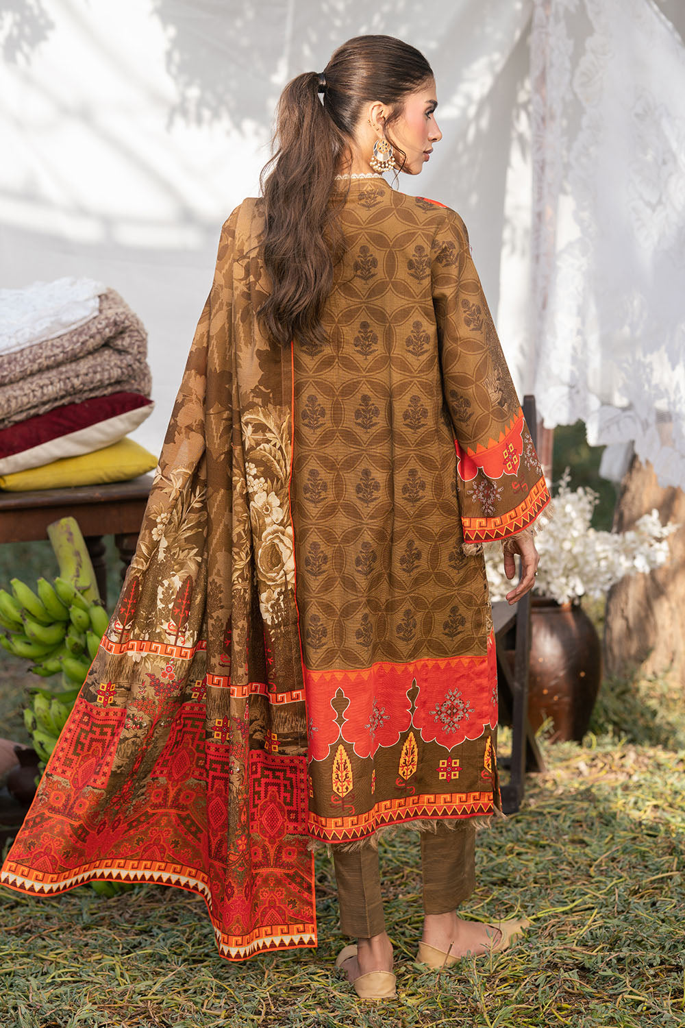 3 Piece Printed Khaddar Suit