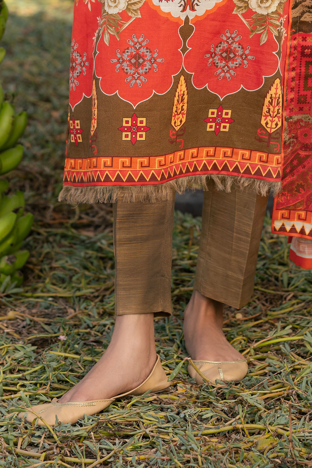 3 Piece Printed Khaddar Suit
