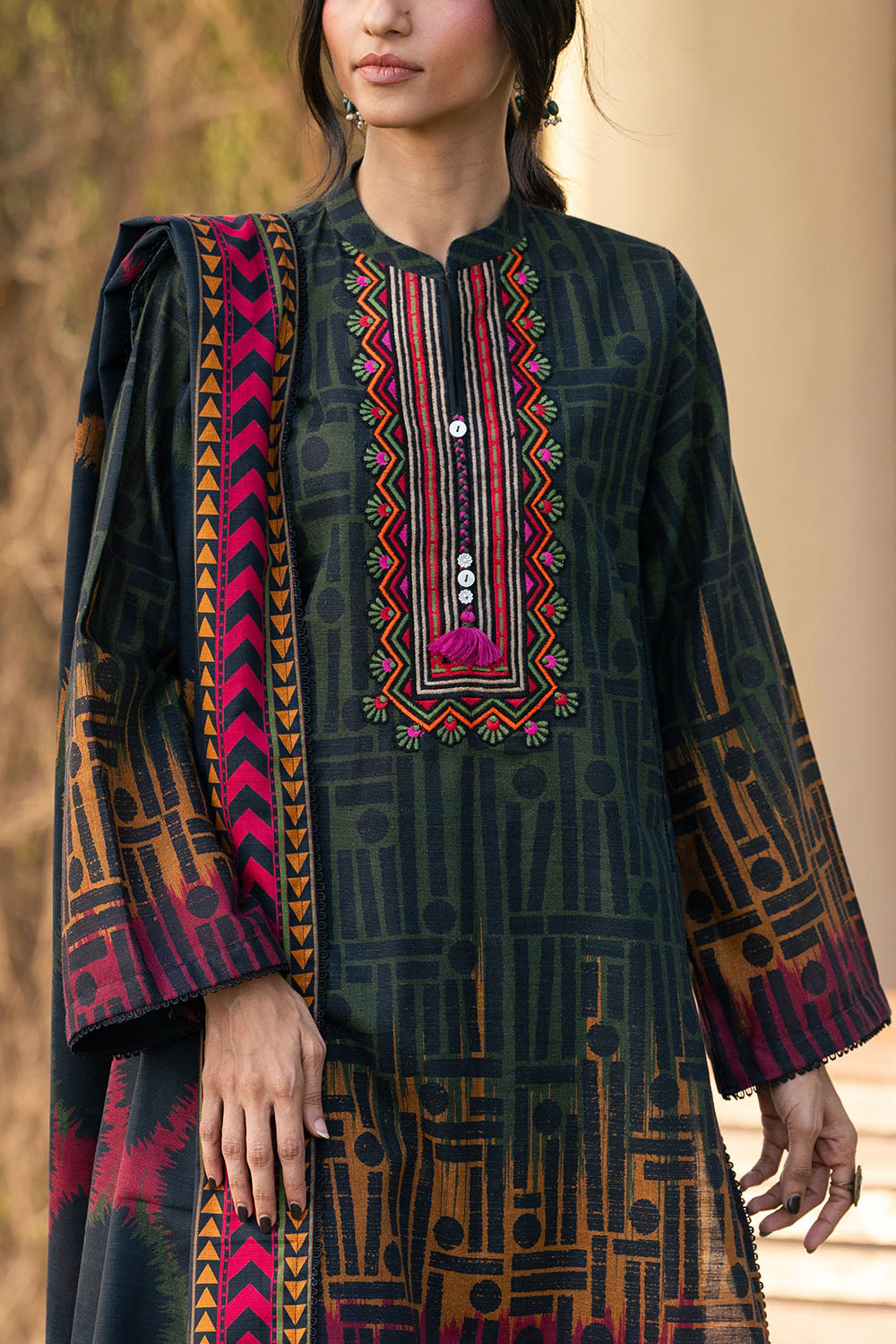 3 Piece Printed Khaddar Suit