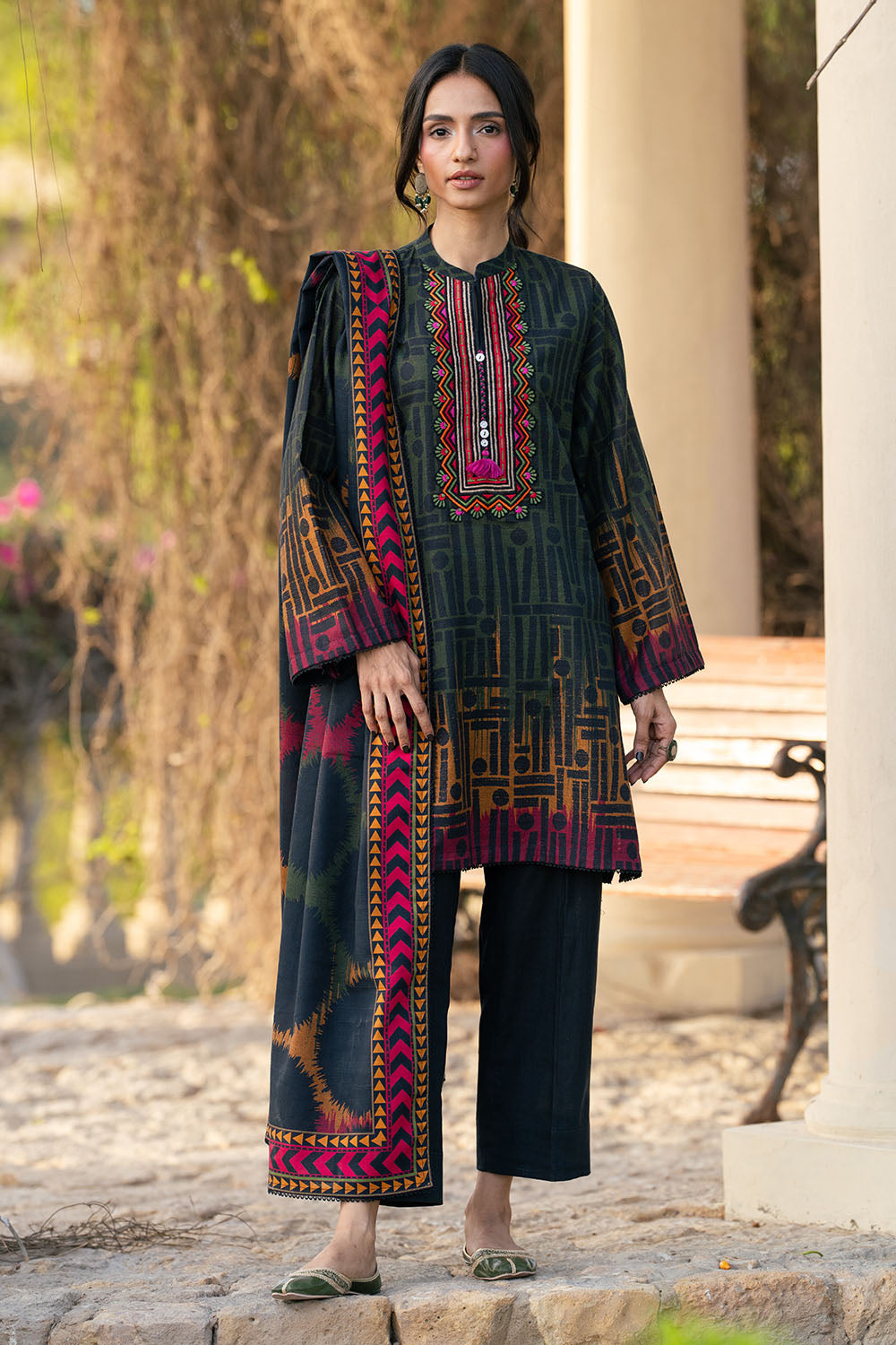 3 Piece Printed Khaddar Suit