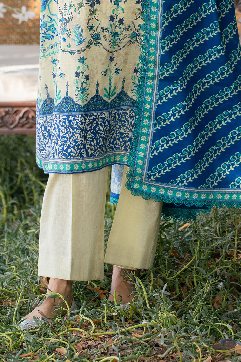 3 Piece Printed Khaddar Suit