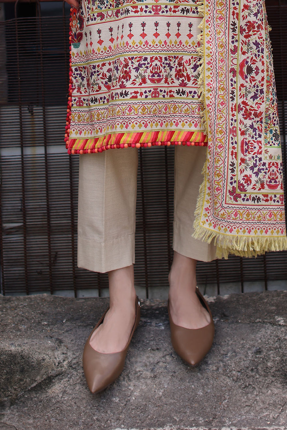 3 Piece Printed Khaddar Suit with Printed Khaddar Dupatta and Printed Trouser