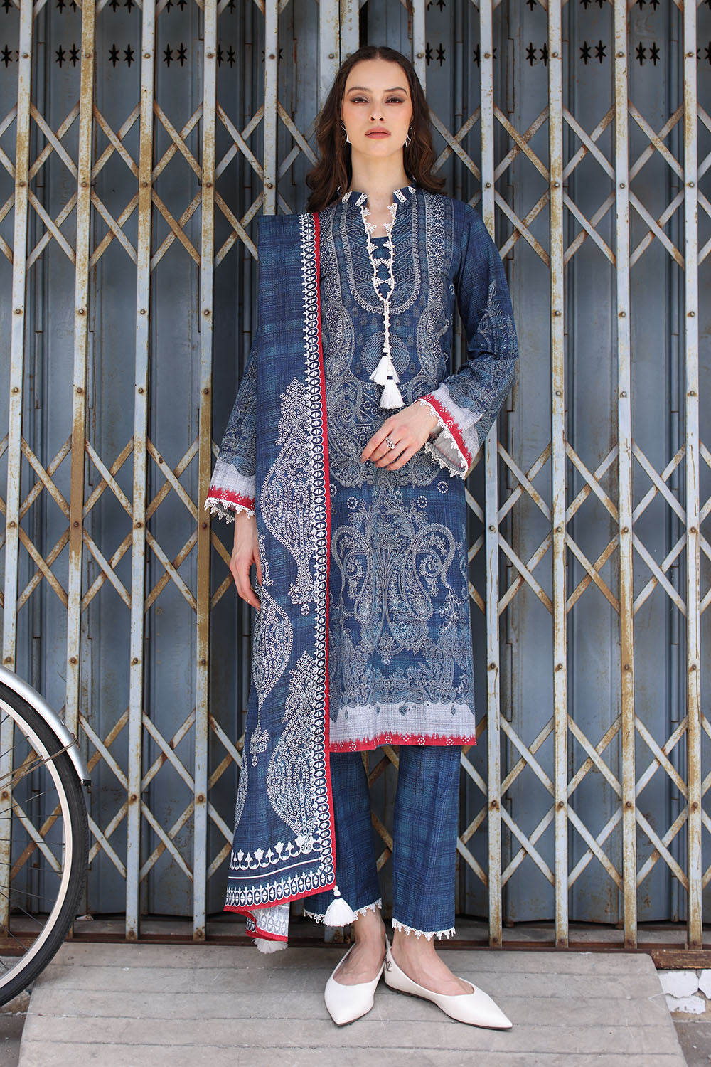 3 Piece Printed Khaddar Suit with Printed Khaddar Dupatta and Printed Trouser