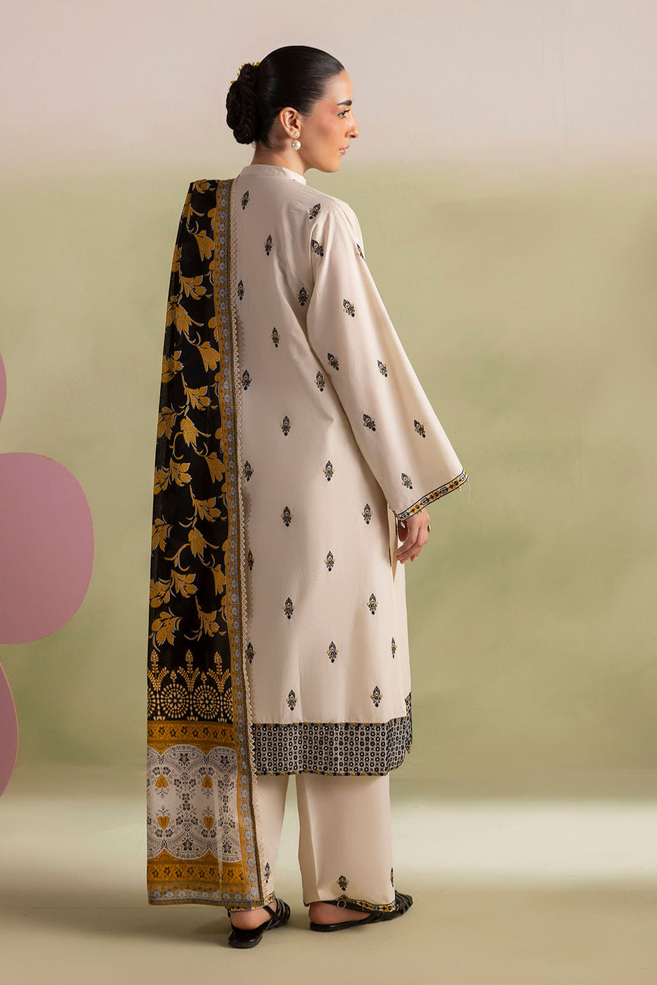 3 Piece Embroidered Lawn Suit with Embroidered Borders and Embroidered Trouser