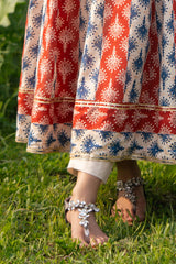 3 Piece Printed Lawn Suit with Gold Printed Dupatta and Embroidered Neckline CL-52011