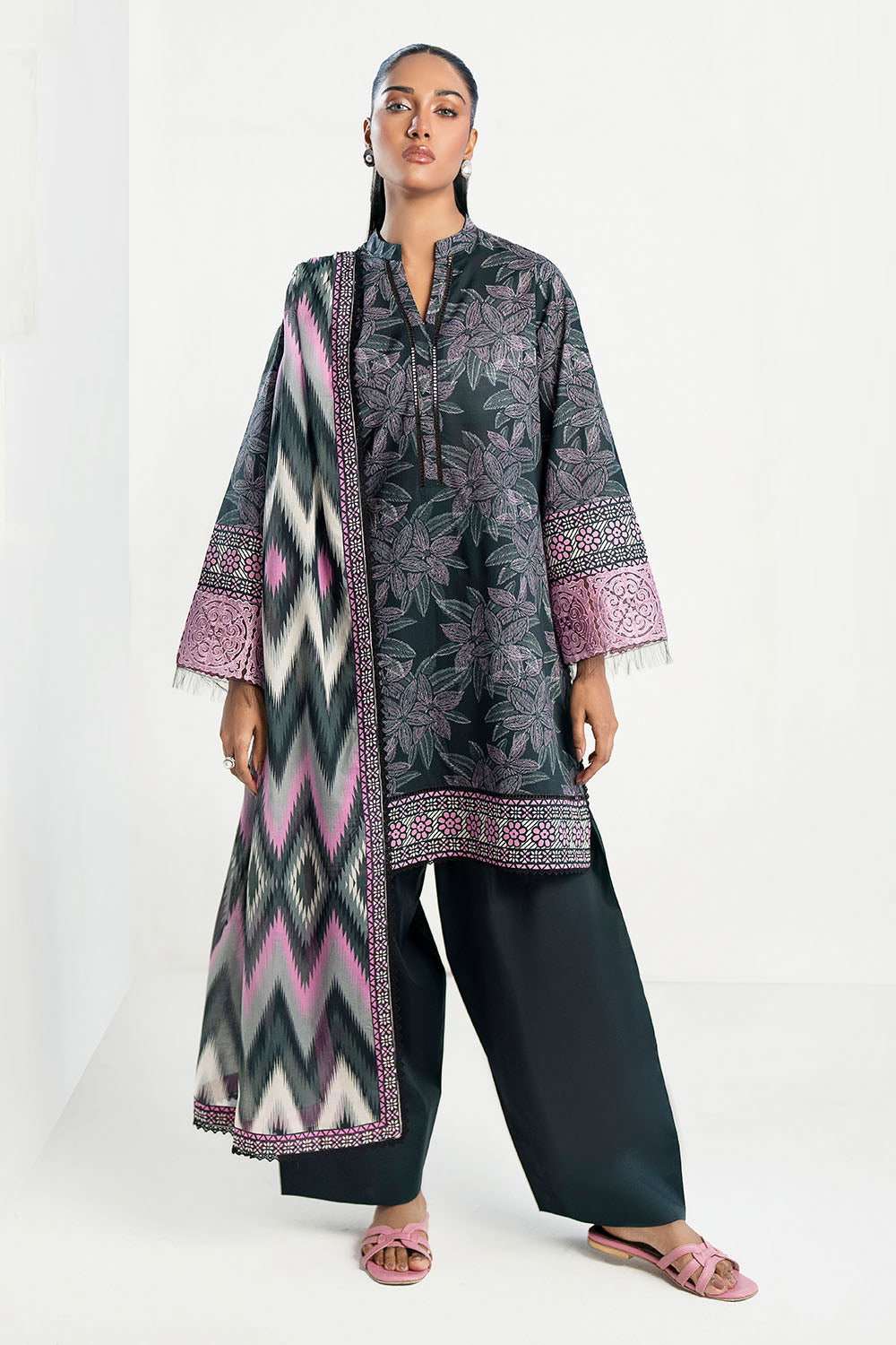 3 Piece Printed Lawn Suit with Embroidered Organza Sleeves CL-62009