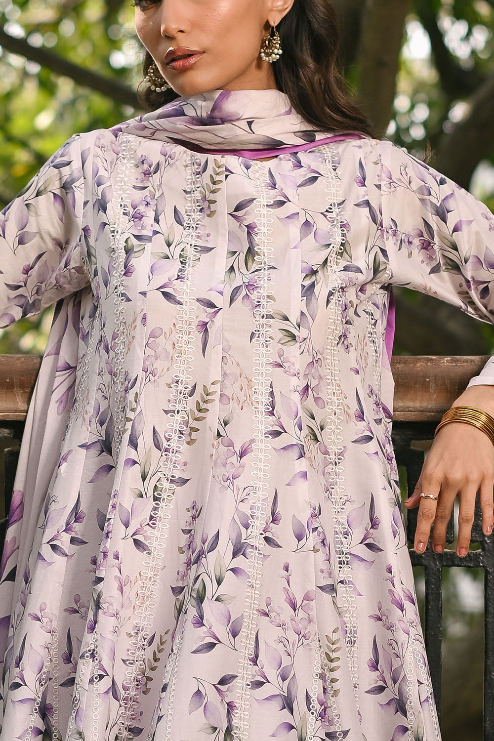 3 Piece Embroidered Printed Lawn Suit with Border