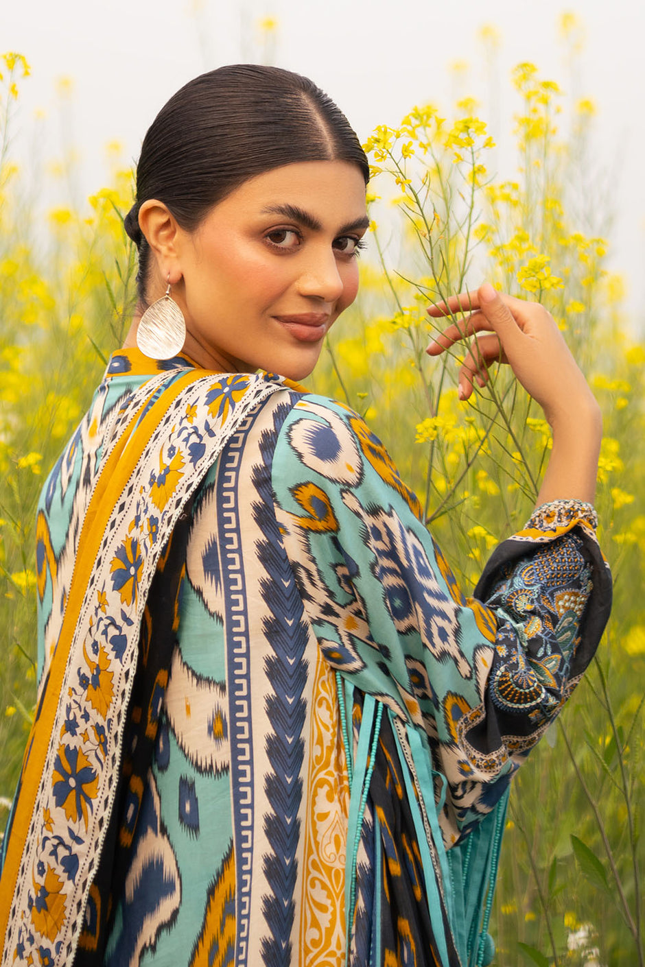 3 Piece Printed Lawn Suit with Embroidered Sleeves