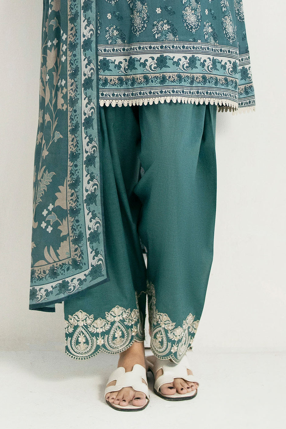 3 Piece Printed Lawn Suit with Embroidered Trouser Border