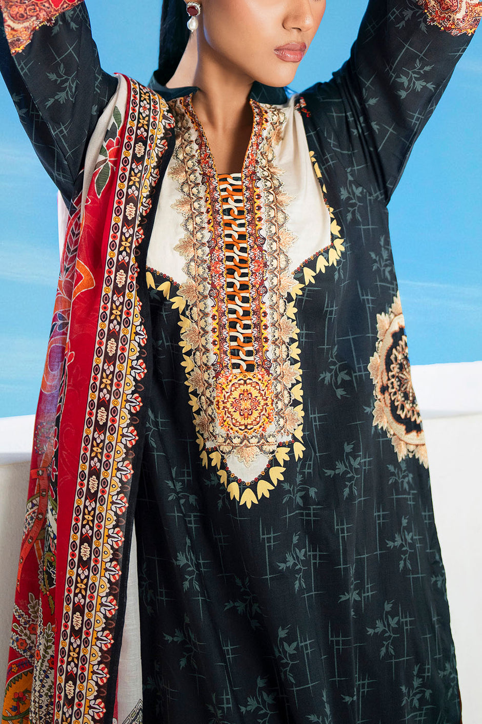 3 Piece Printed Lawn Suit with Embroidered Organza Lace & Bunches