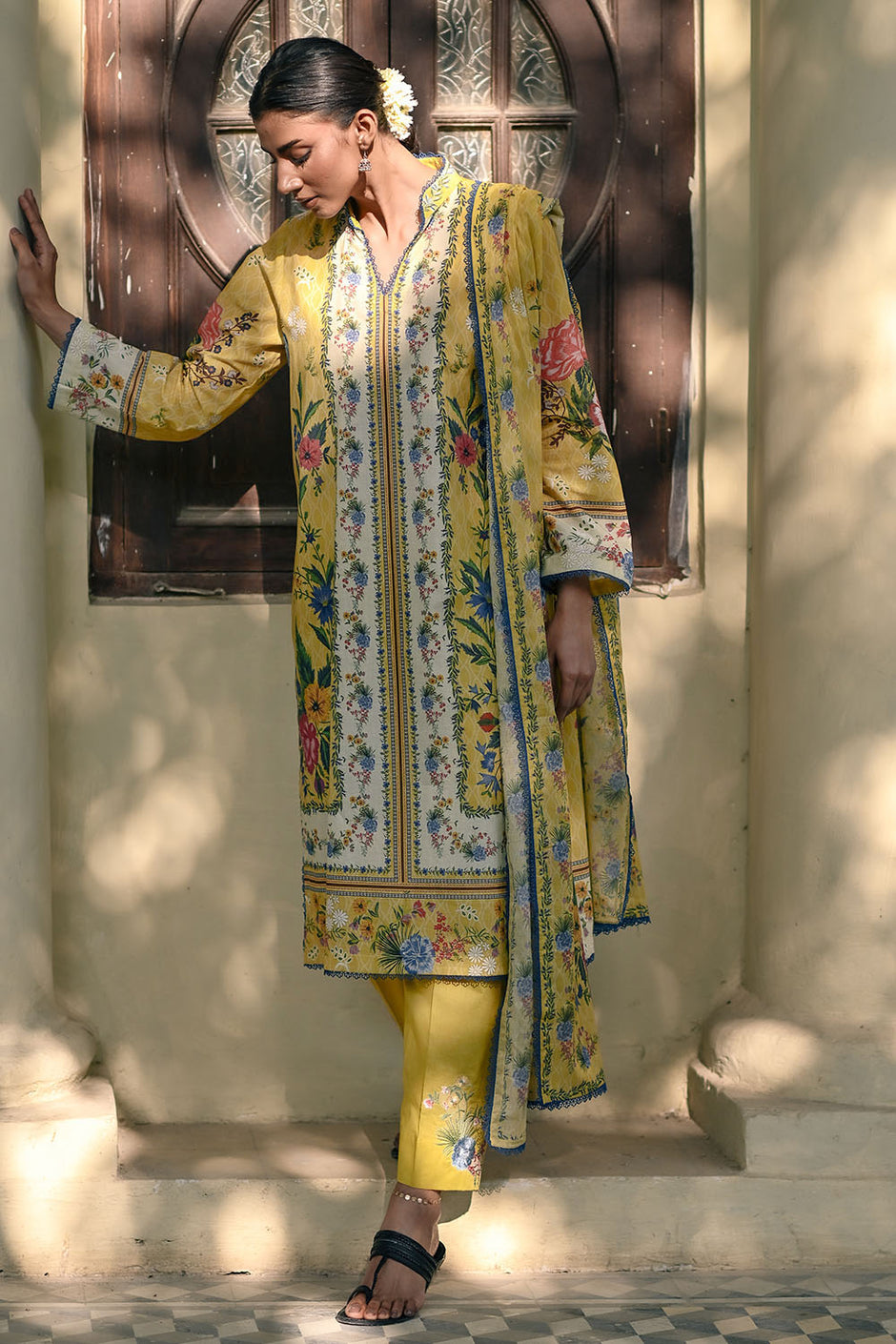 3 Piece Printed Lawn Suit with Embroidered Lace and Bunches