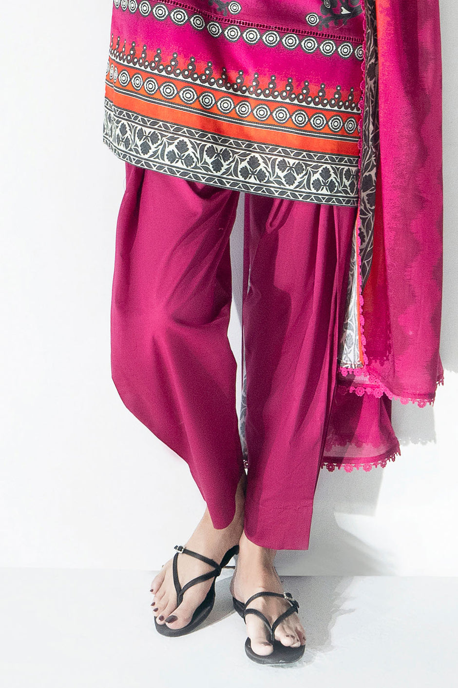 3 Piece Printed Lawn Suit with Embroidered Organza Neckline