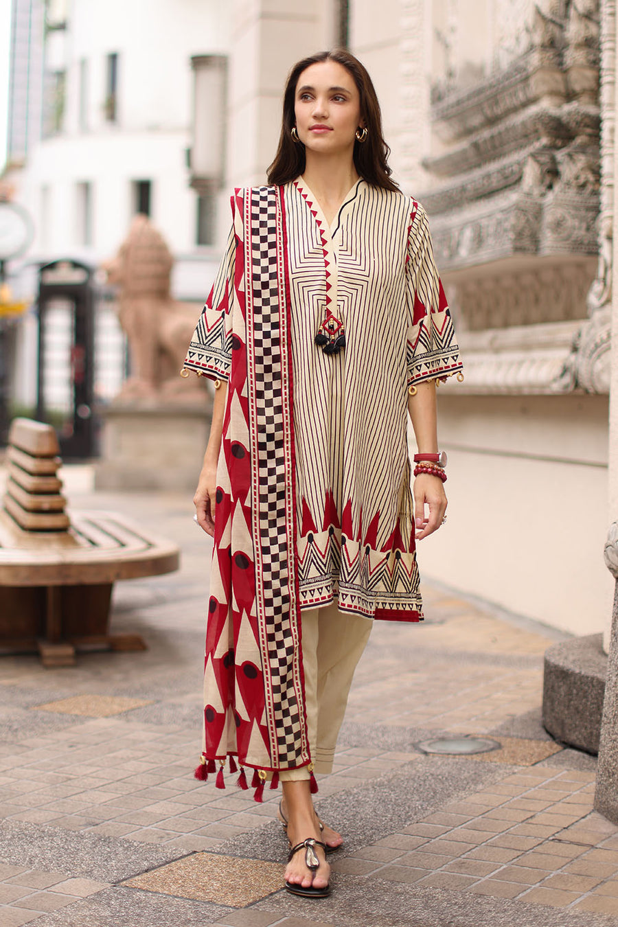 Retail Price: 5,290/-PKR
