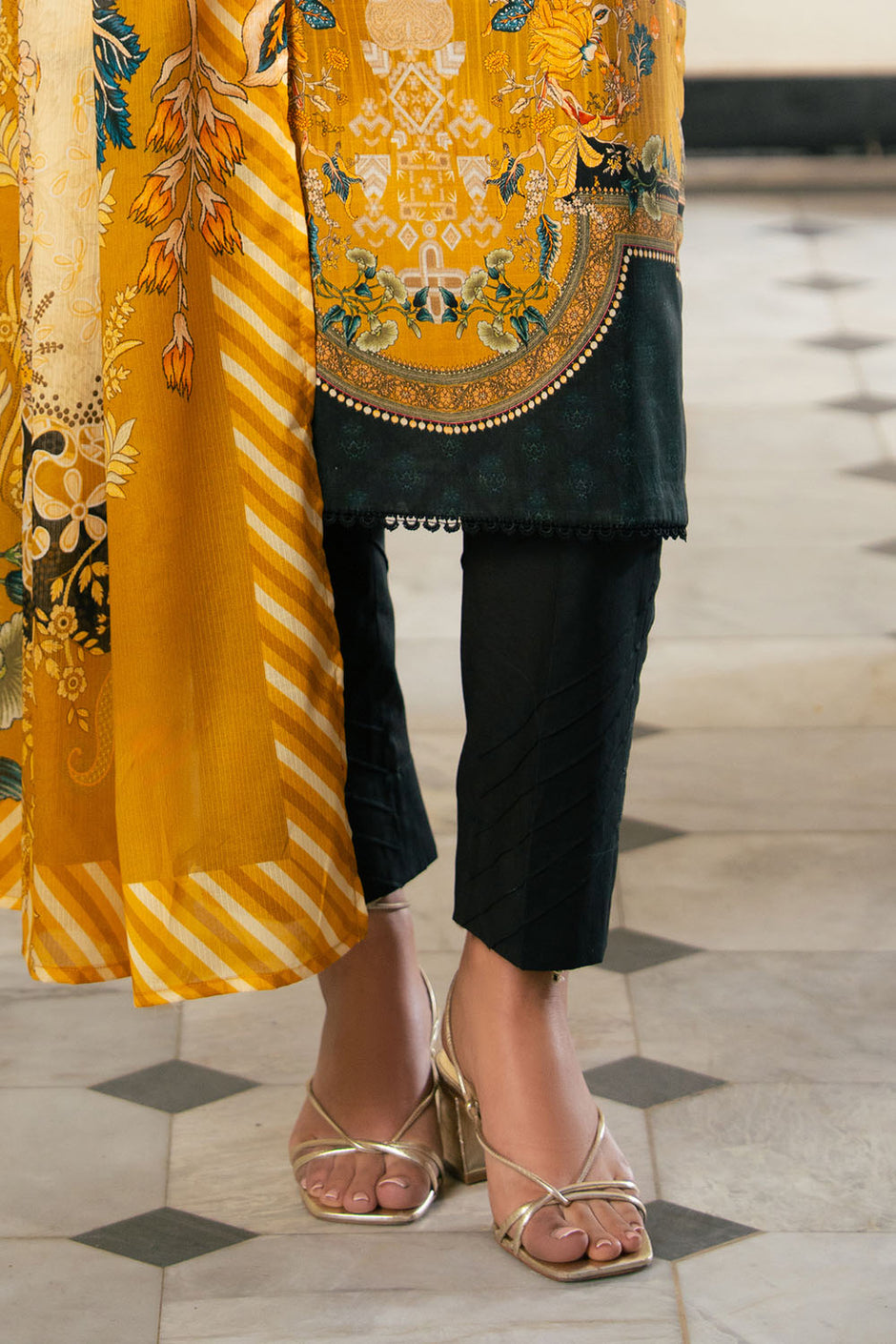 3 Piece Printed Cross Hatch Suit with Lawn Dupatta