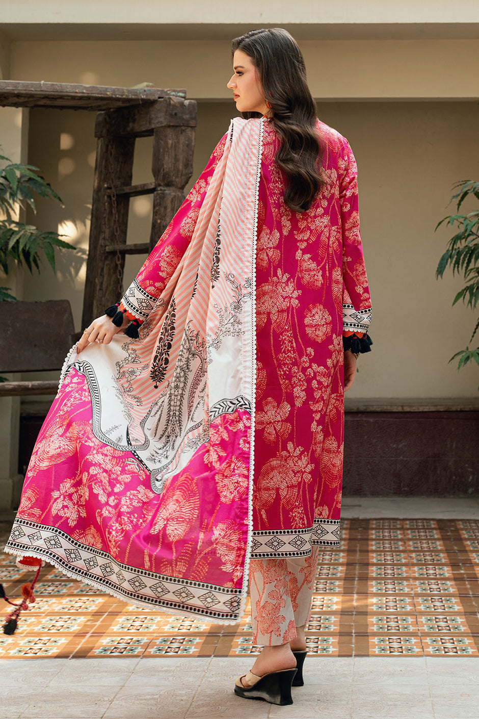 3 Piece Printed Cross Hatch Suit with Lawn Dupatta