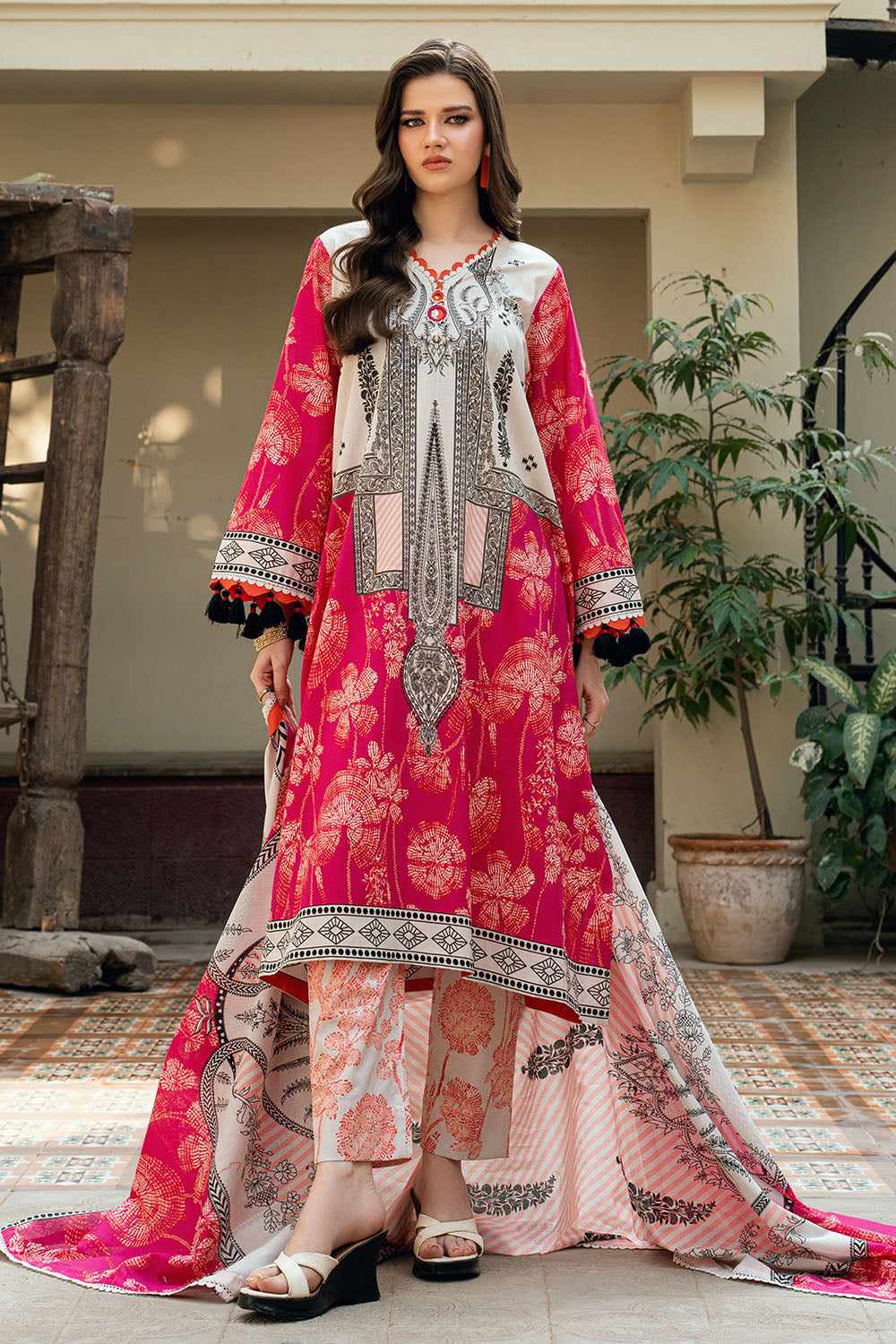 3 Piece Printed Cross Hatch Suit with Lawn Dupatta