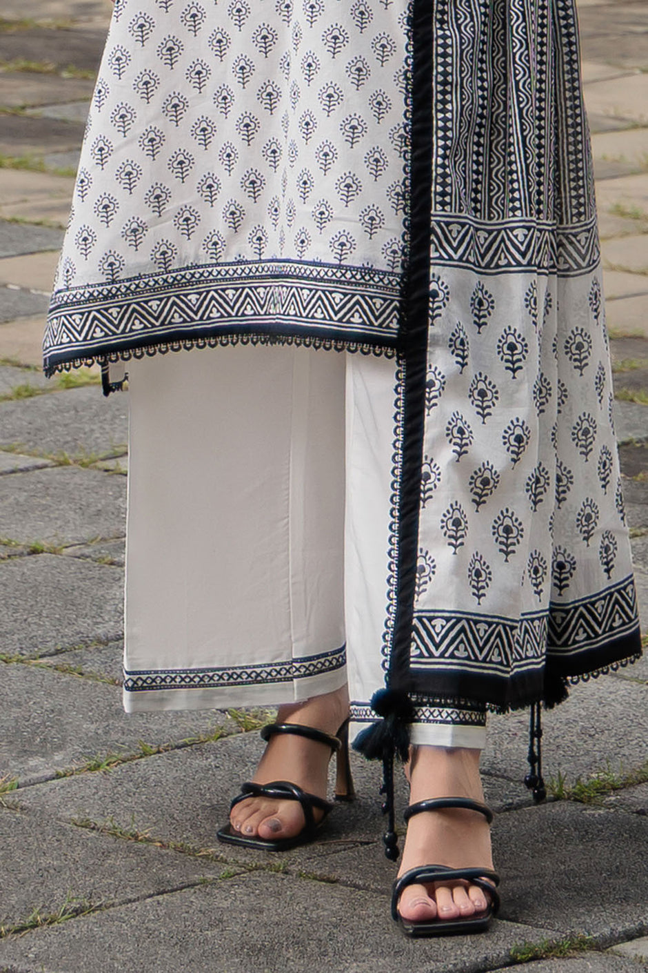 3 Piece Printed Lawn Suit