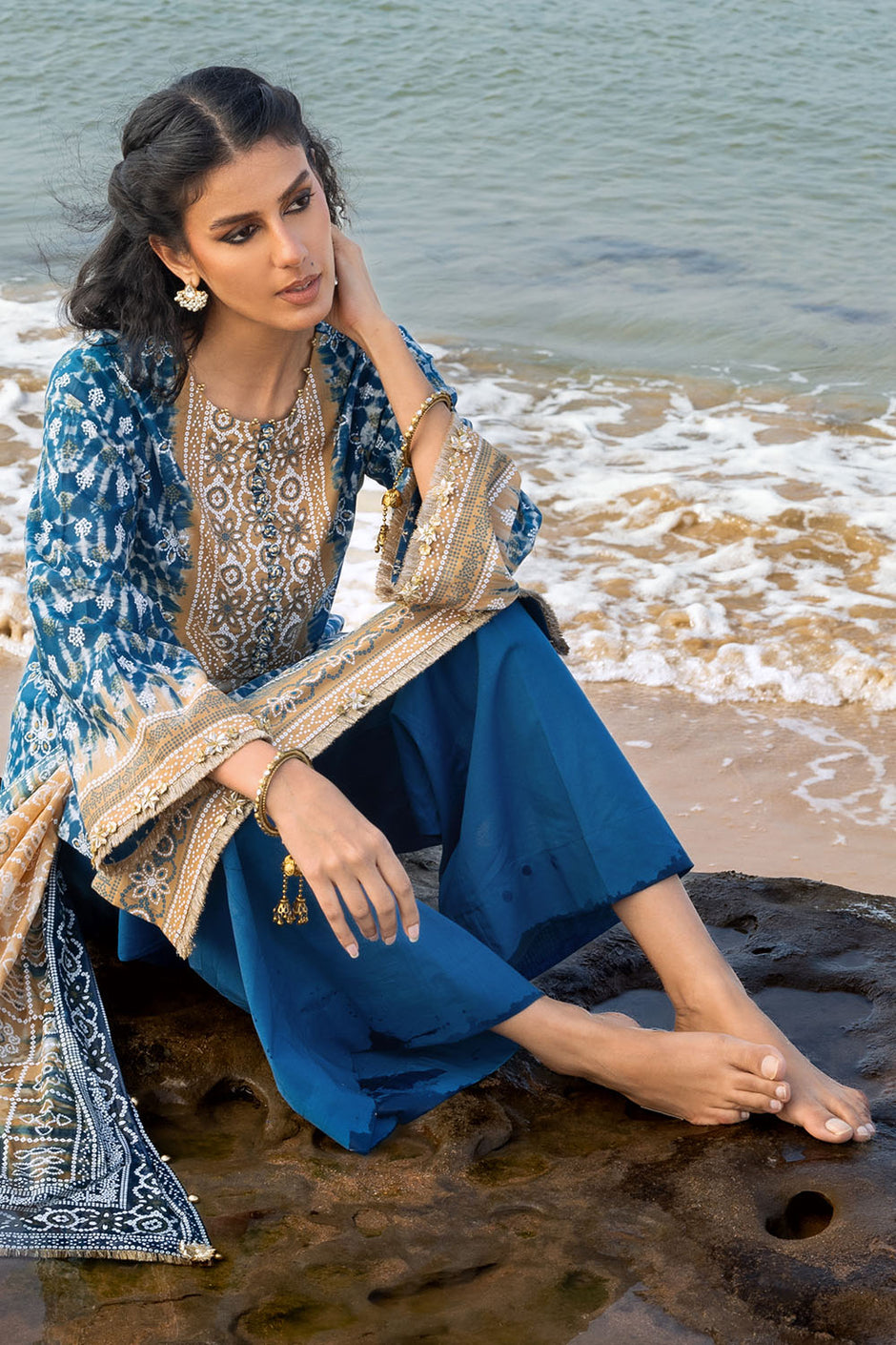 3 Piece Lacquer Printed Lawn Suit with Lacquer Printed Lawn Dupatta and Dyed Trouser
