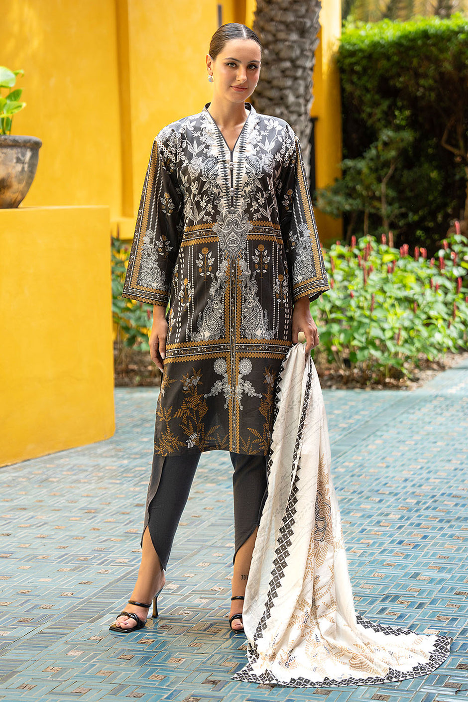 3 Piece Printed Lawn Suit
