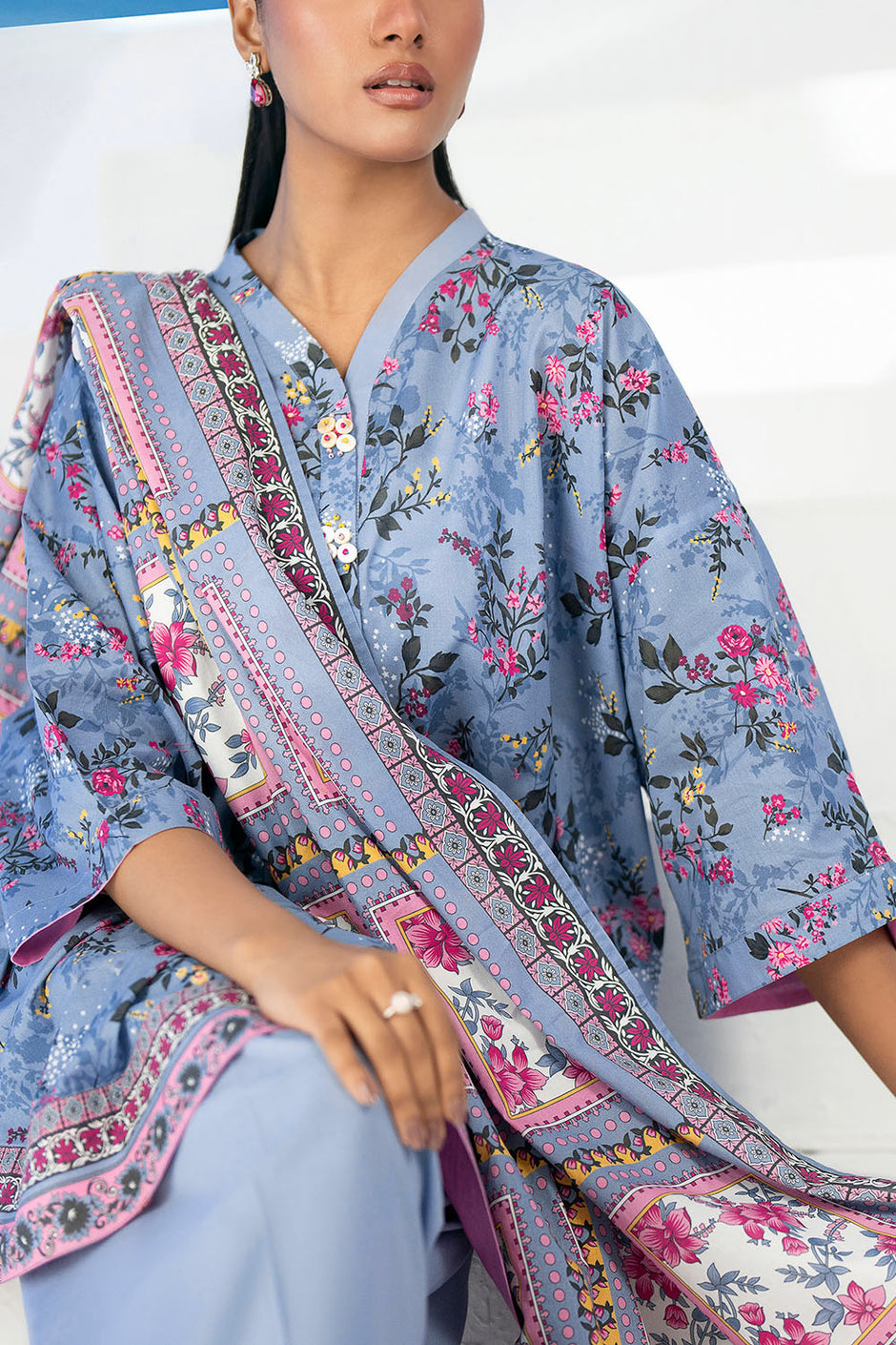 3 Piece Printed Lawn Suit CL-62205 A