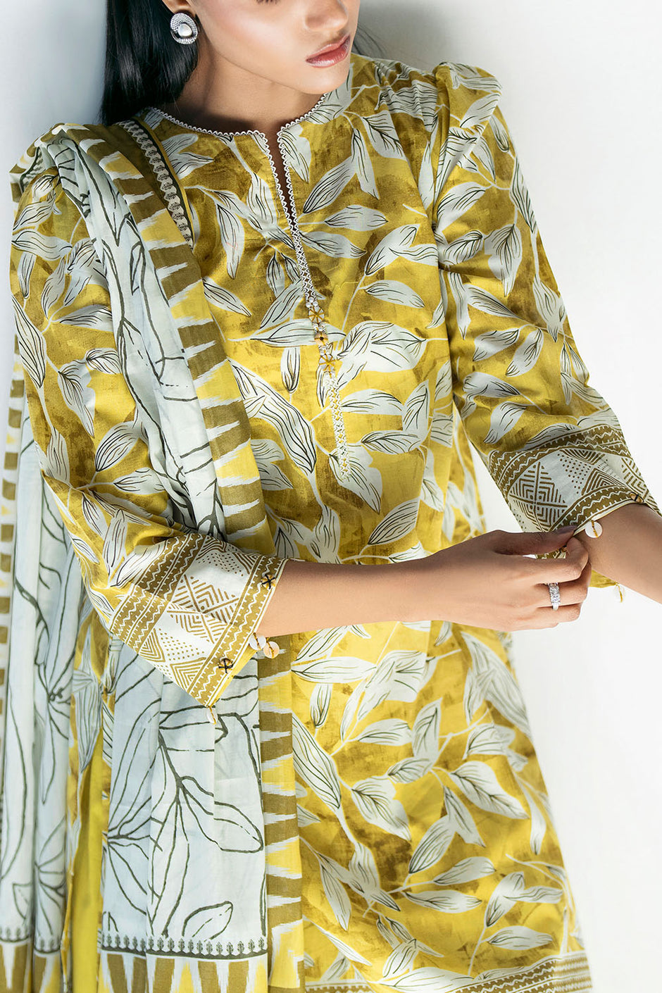 3 Piece Printed Lawn Suit CL-62297 B