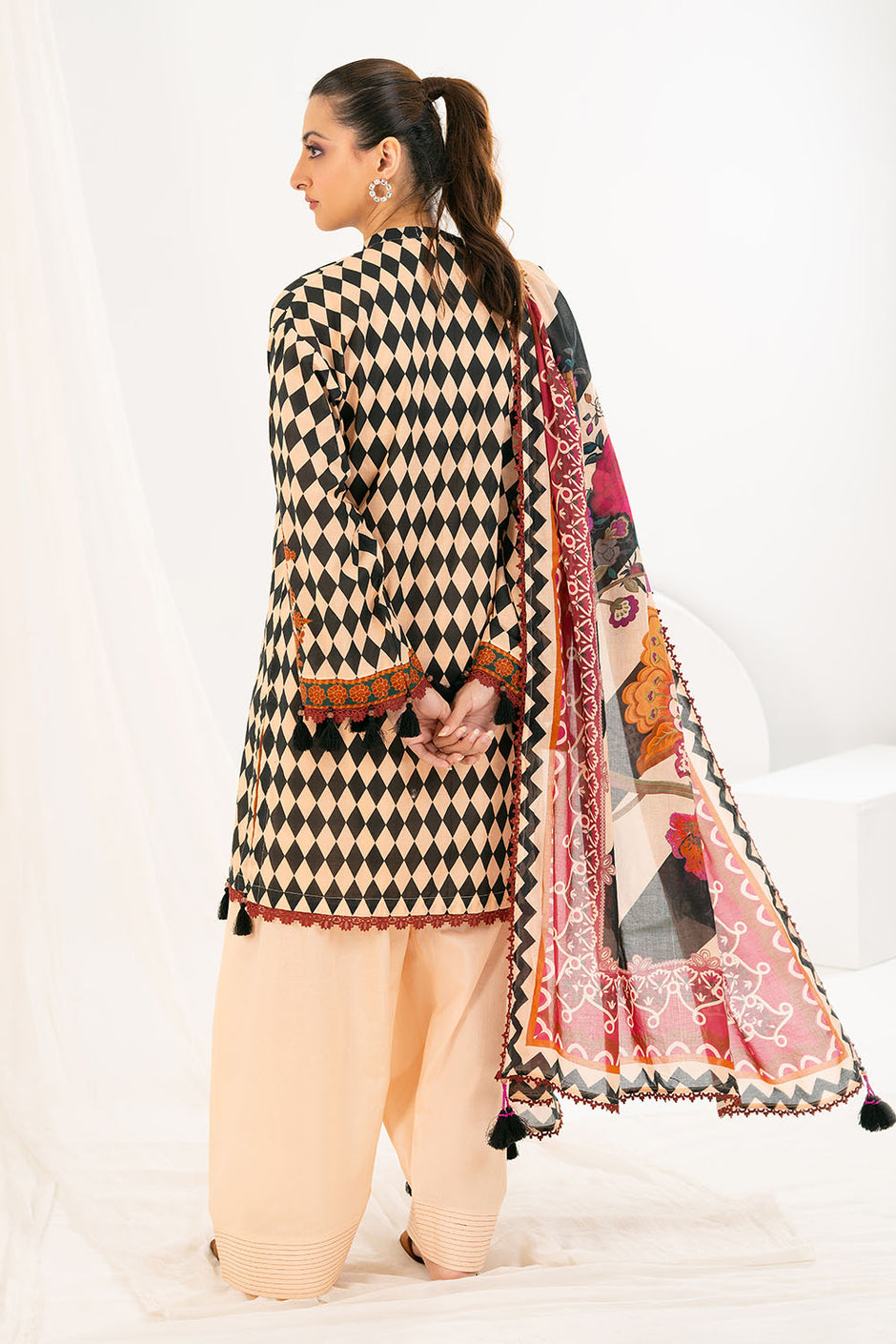 3 Piece Printed Lawn Suit
