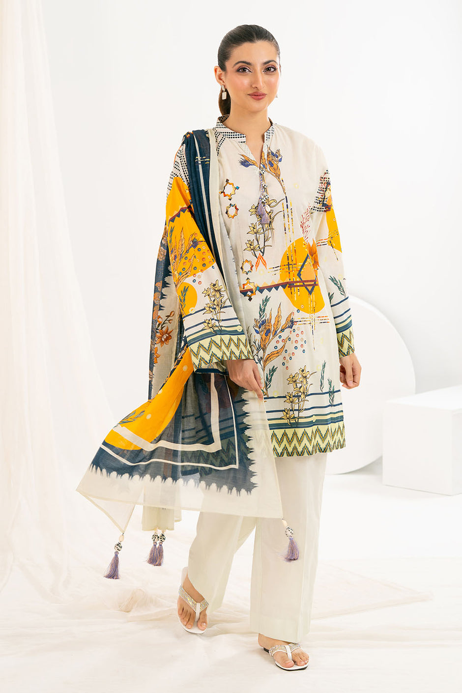 3 Piece Printed Lawn Suit