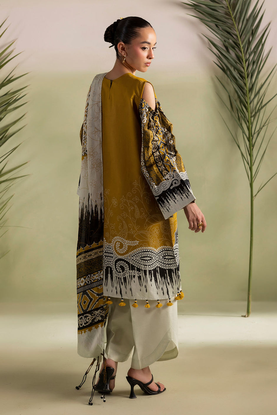 3 Piece Printed Lawn Suit with Embroidered Neckline