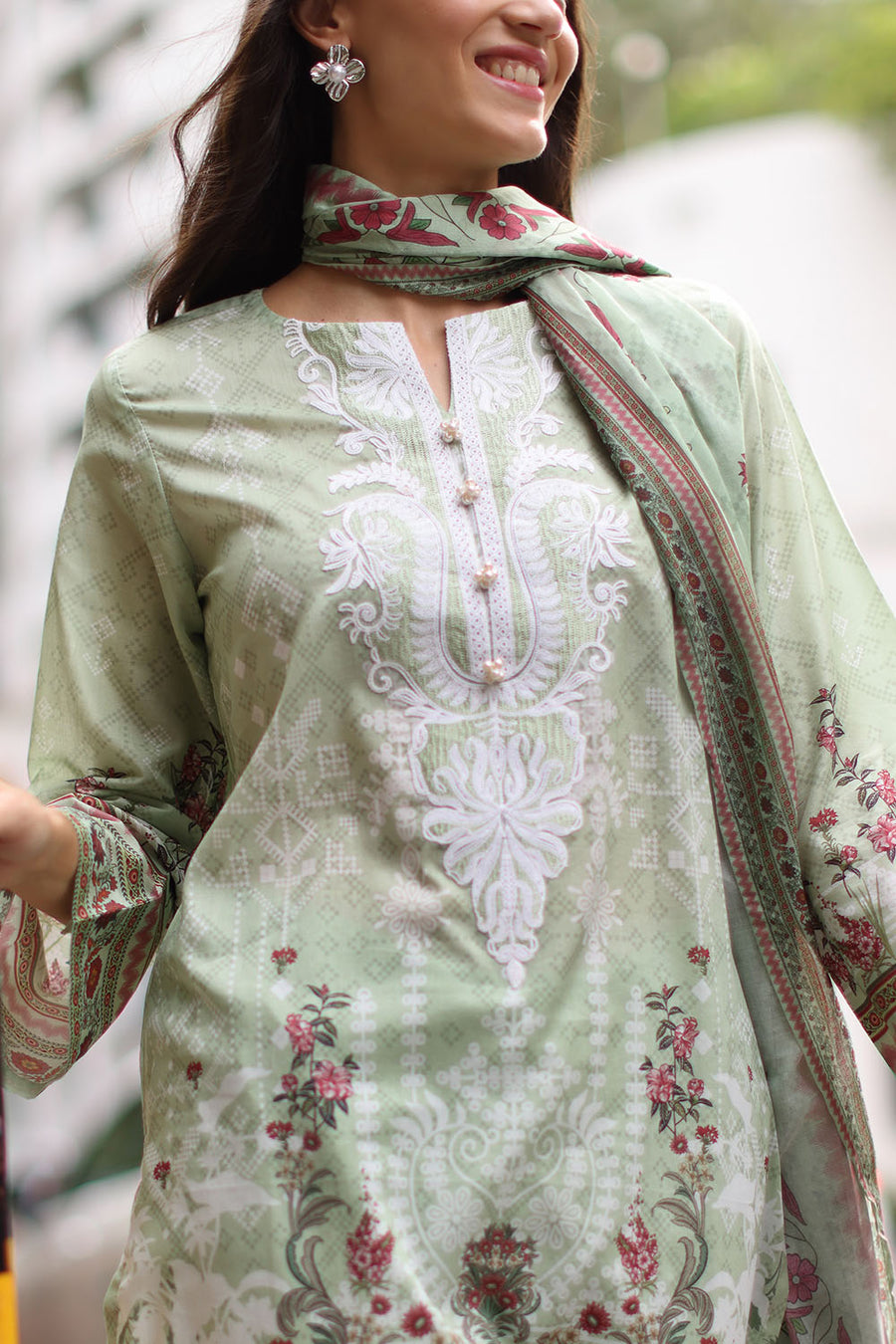 Retail Price: 5,290/-PKR