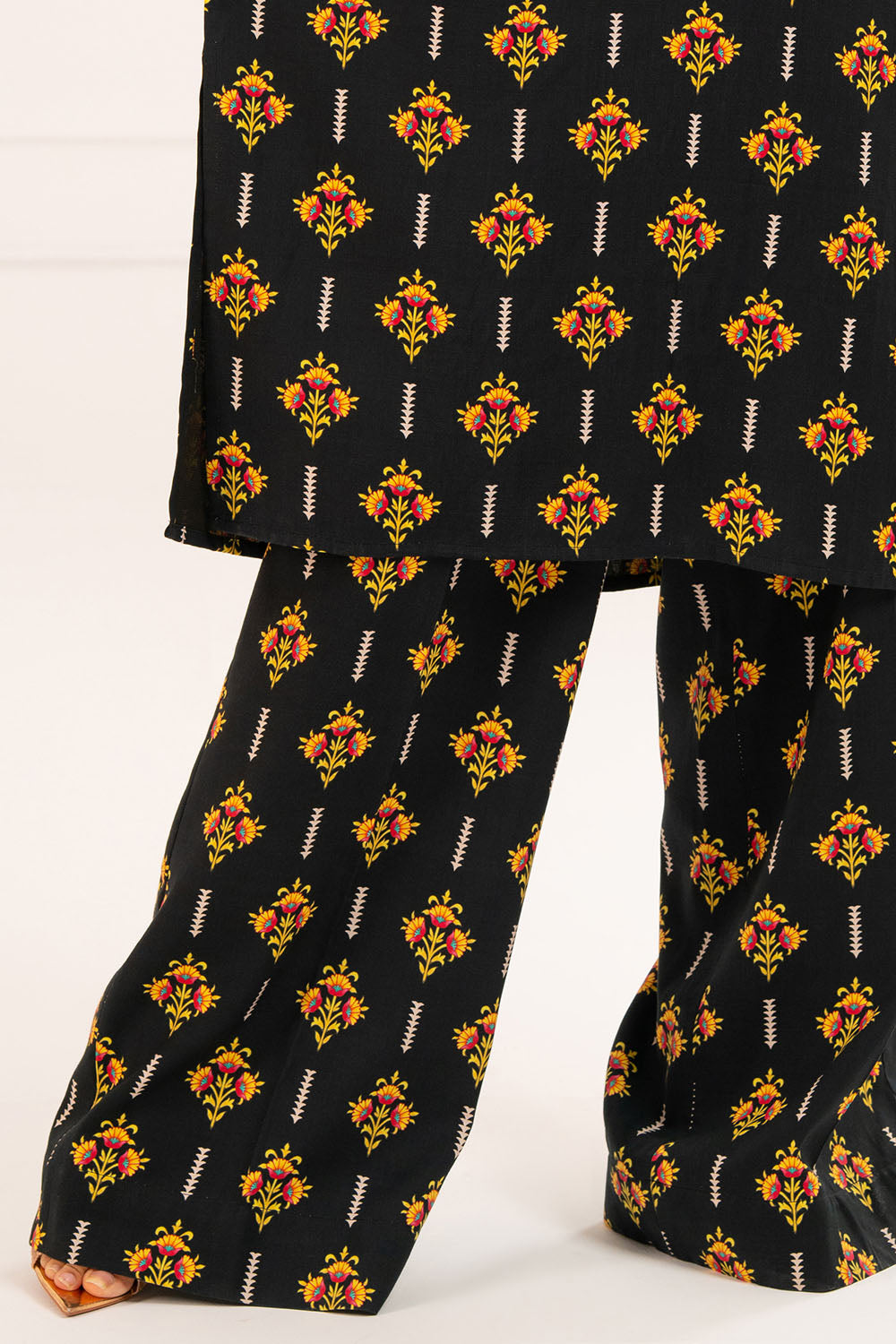 2 Piece Printed Slub Viscose Suit WNST-52004