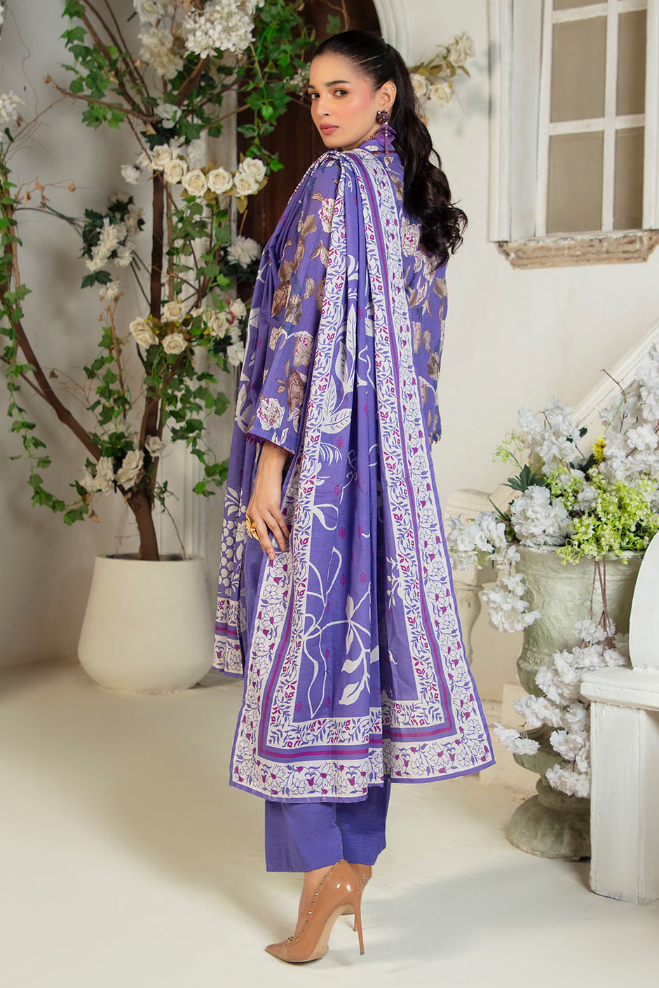 3 Piece Printed Zari Cotton & Khaddar Suit with Dupatta