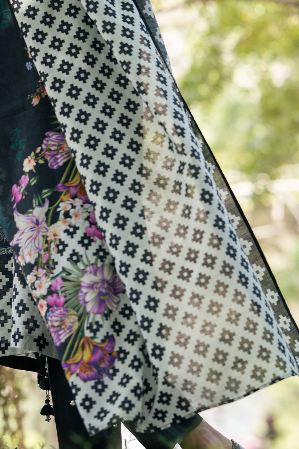 3 Piece Printed Khaddar Suit