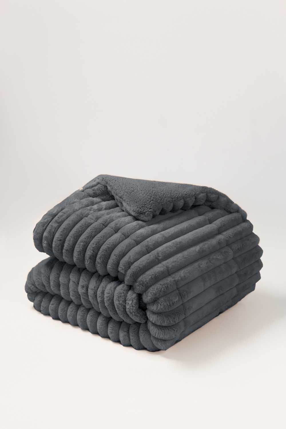 Quiet Shade Fleece Comforter