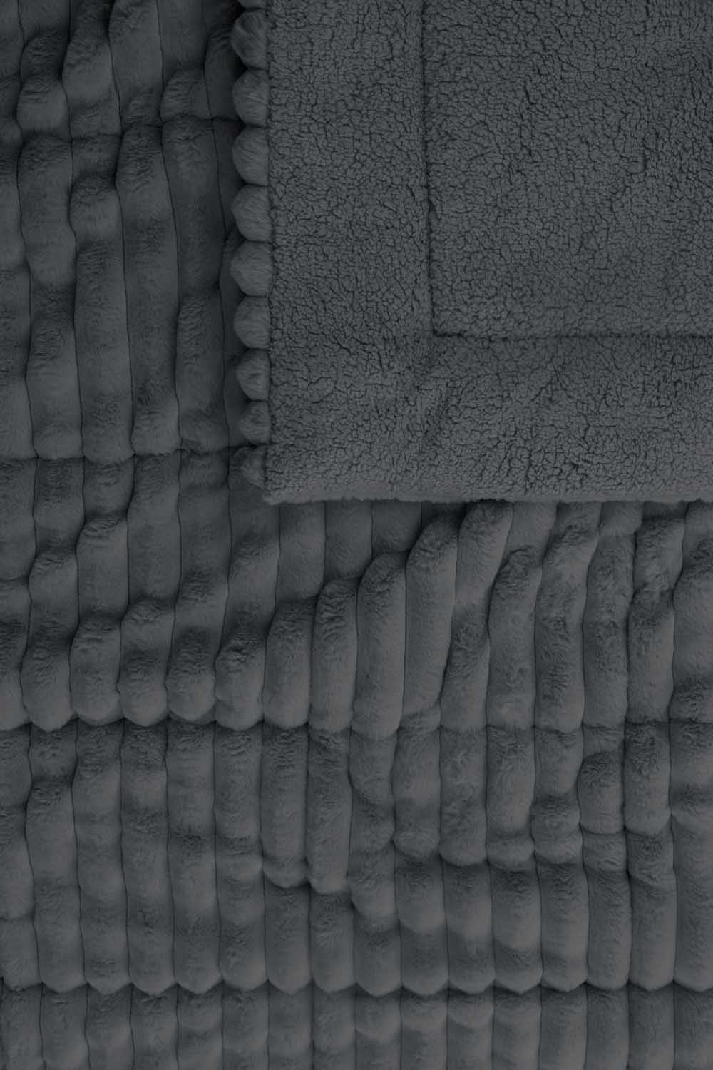 Quiet Shade Fleece Comforter