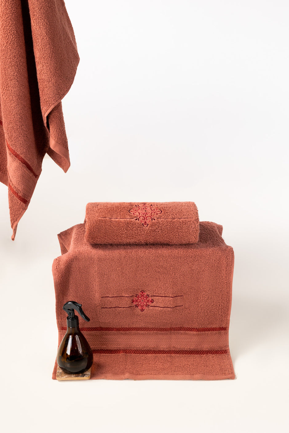 Redwood 3pcs Embroidered Towel Set