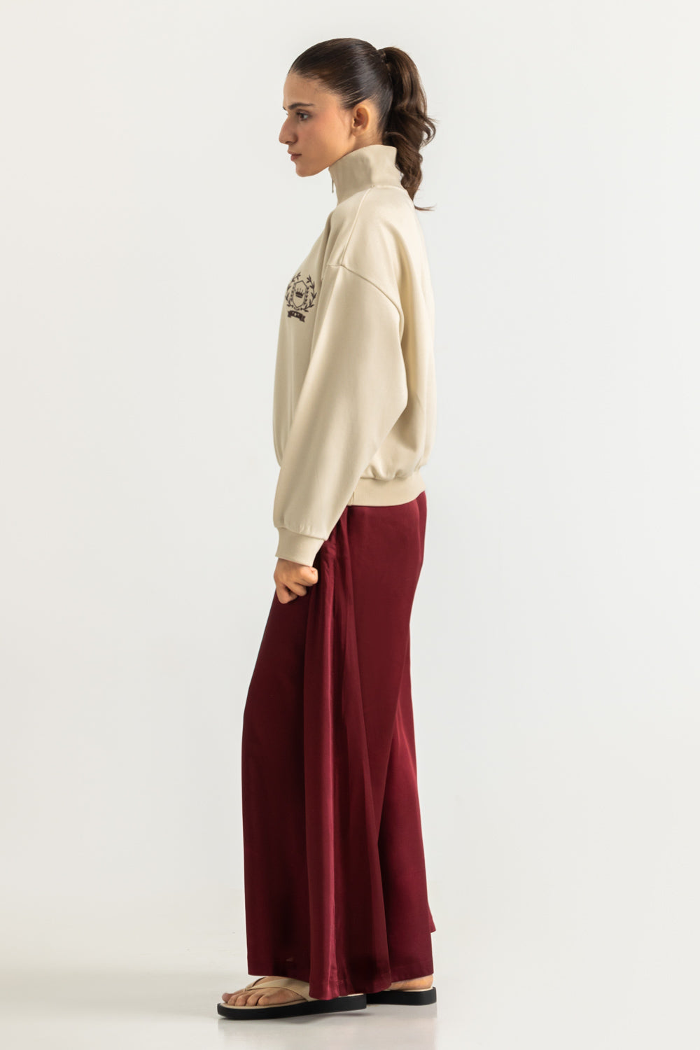 Regular Fit Knitted Zipper