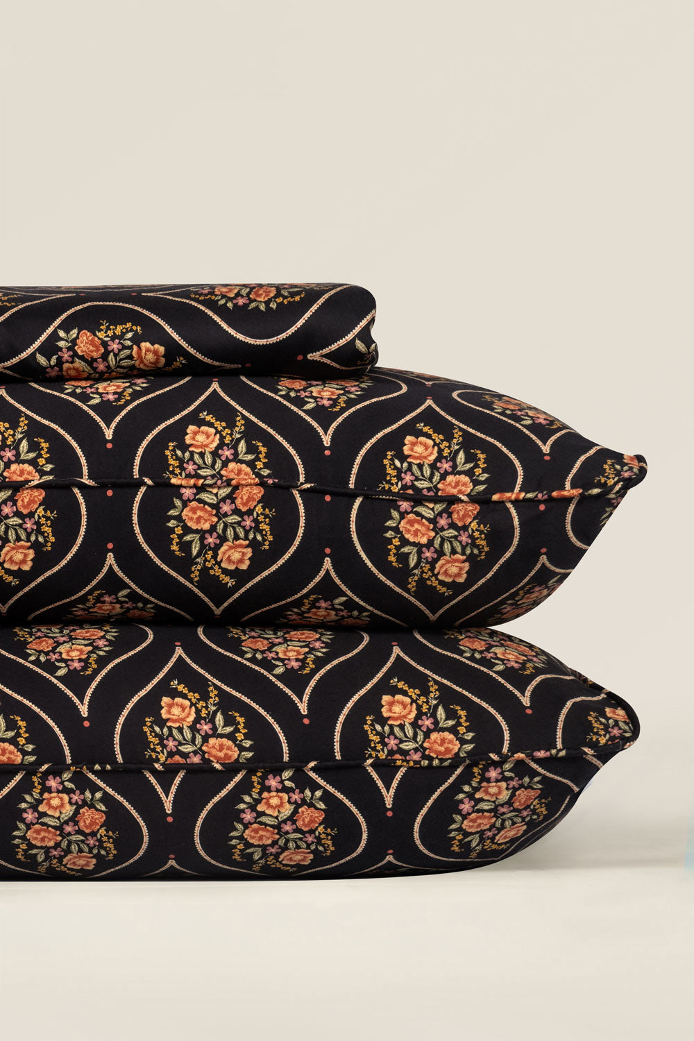 Rose Ogee T-200 Bed Sheet Set