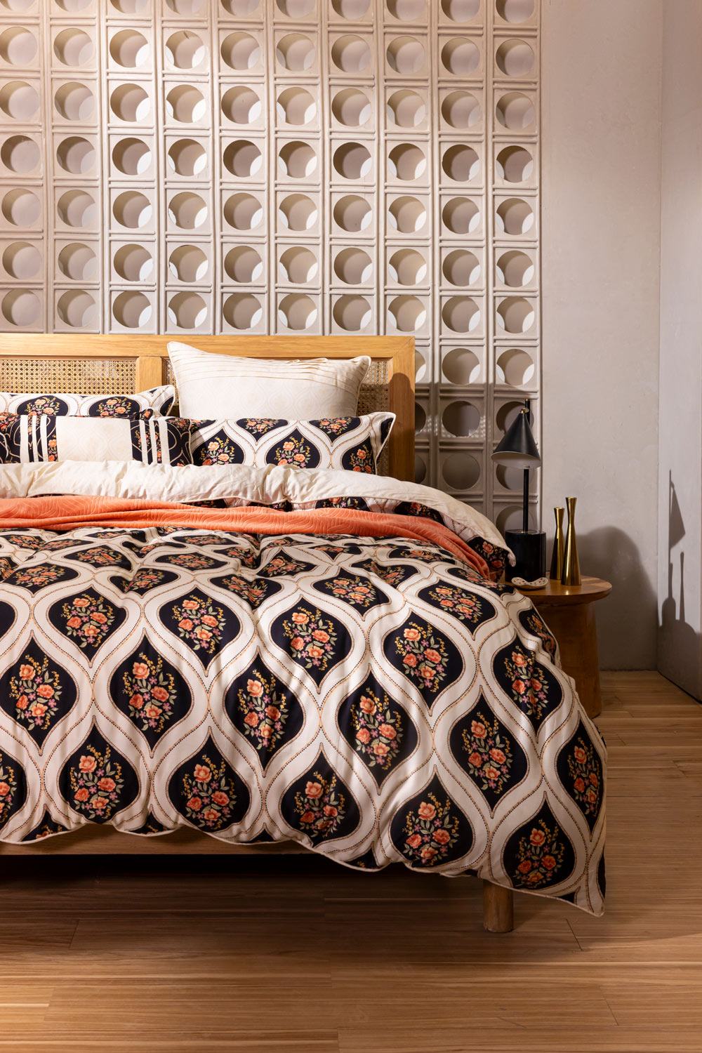 Rose Ogee T-200 Quilt Cover Set