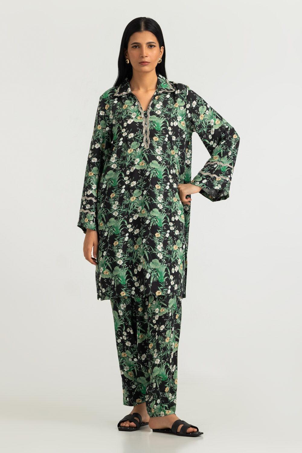 Royan Printed Co-Ord Set With Embroidered