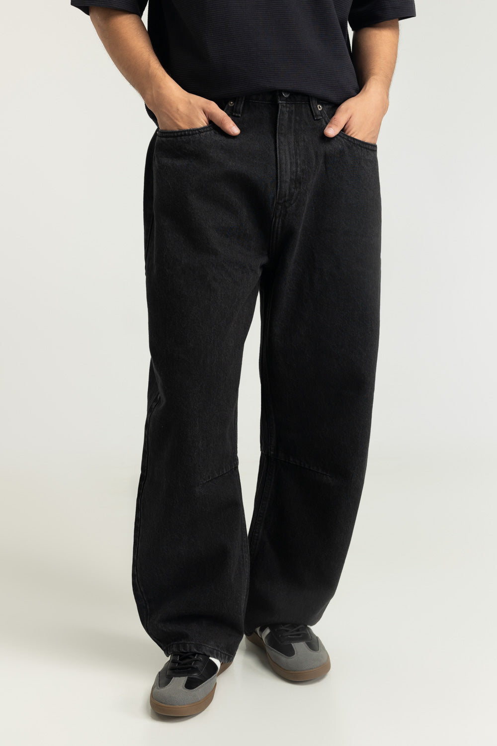 Barrel Fit Jeans